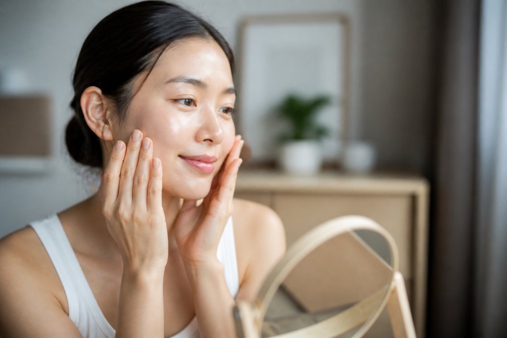 How to Achieve Glass Skin: 7 Steps for a Dewy Glow - Gotcha Girl Cosmetics